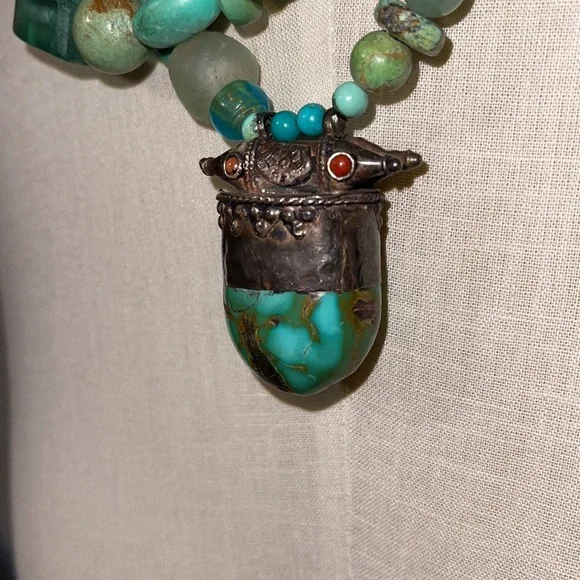 RARE Vintage Tibetan Turquoise & Jade Layered Necklace - Picture 4 of 15